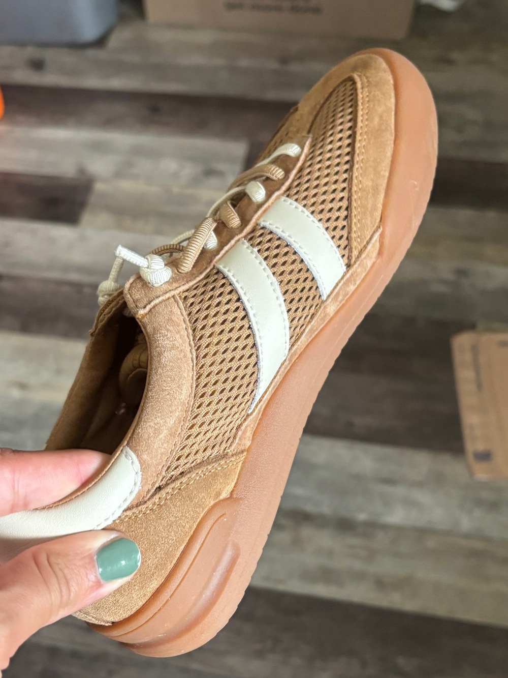 Steve Madden Women's Verdict Sneaker, Tan Multi, 7 - Picture 2 of 2